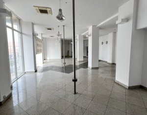 Spatiu comercial sau birouri 204mp piata Cipariu mezanin