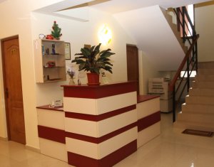 Inchiriere spatiu cu destinatii multiple, finisat si compartimentat