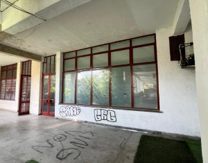 Spatiu comercial 160mp, 2 intrari, H=4m, trifazic, pod Calvaria Manastur 