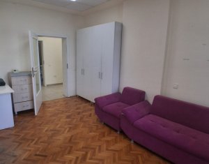 Spatiu birou, 3 camere, parcare, Centru, Cluj-Napoca