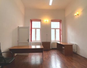 Birou 50 mp, pivniță 35 mp, 1 parcare, Ultracentral - Bd. Eroilor